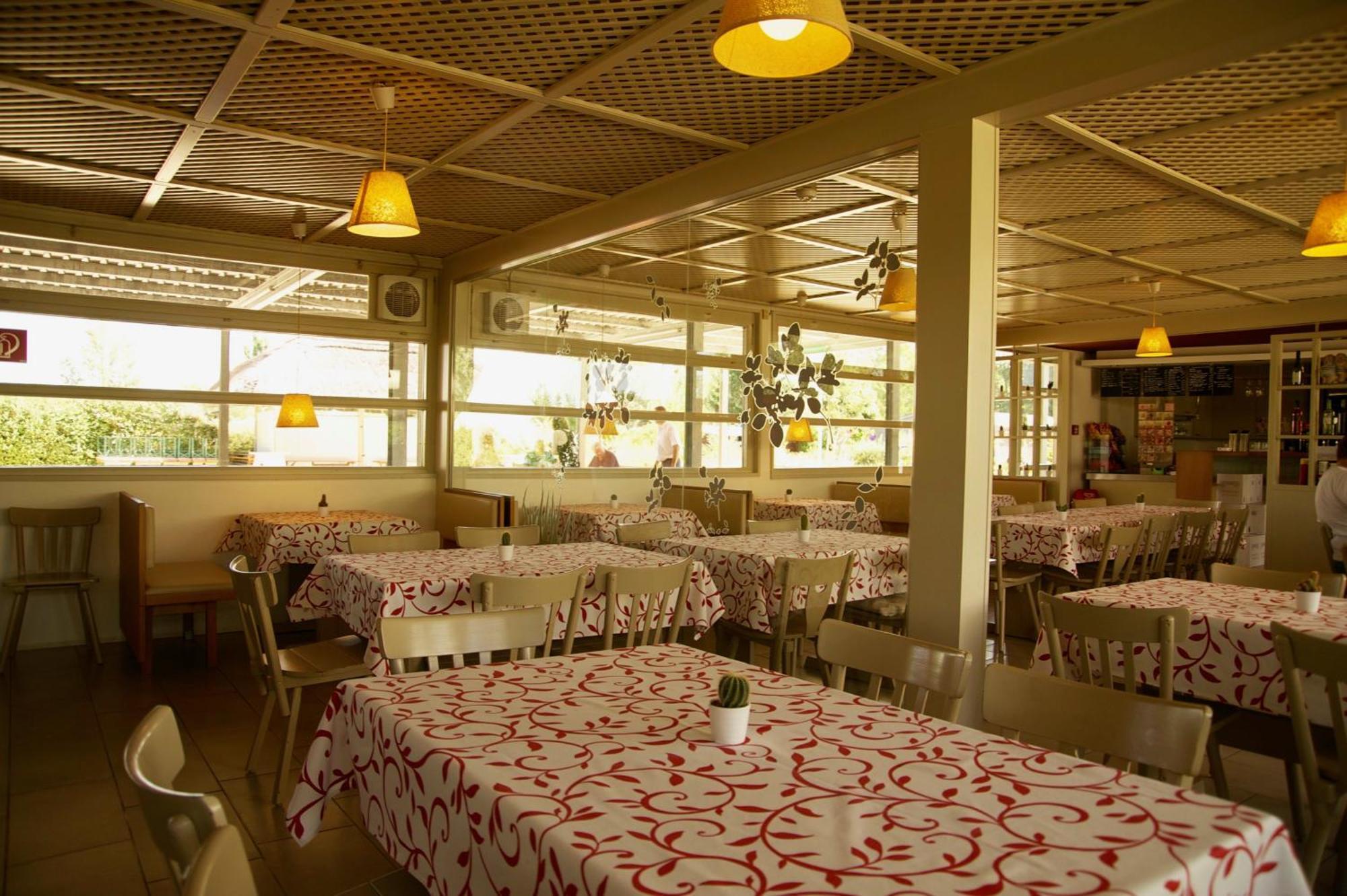 Storchencamp Gaestehaus Purbach พูร์บาค อัม นอยซีดเลอร์เซ ภายนอก รูปภาพ