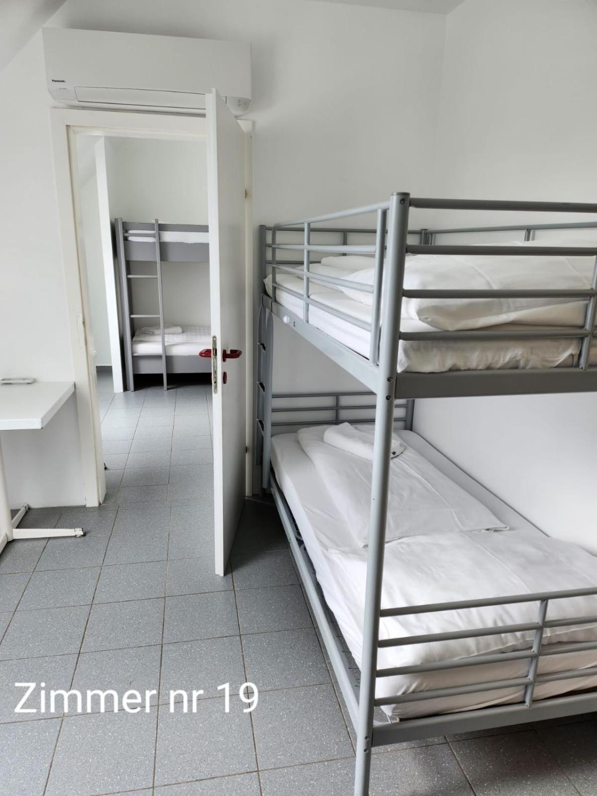 Storchencamp Gaestehaus Purbach พูร์บาค อัม นอยซีดเลอร์เซ ภายนอก รูปภาพ